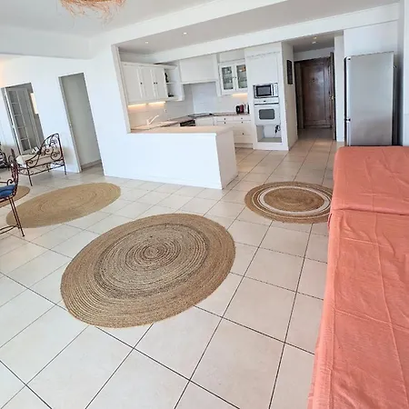 Ref Bellamare Apartment